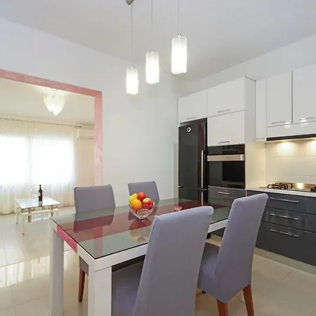 Beus Apartamento *
