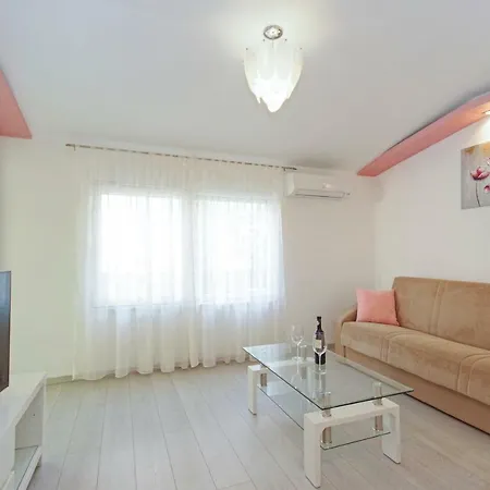 Beus Apartamento *