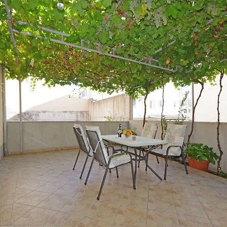 Beus Apartamento Makarska